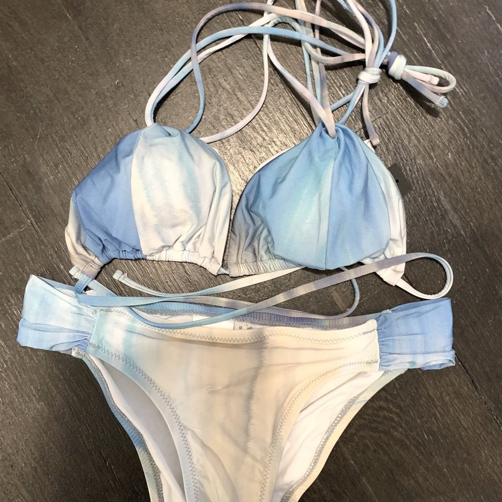 NWT Bcbgmaxazria blue bikini Swimsuit  S
